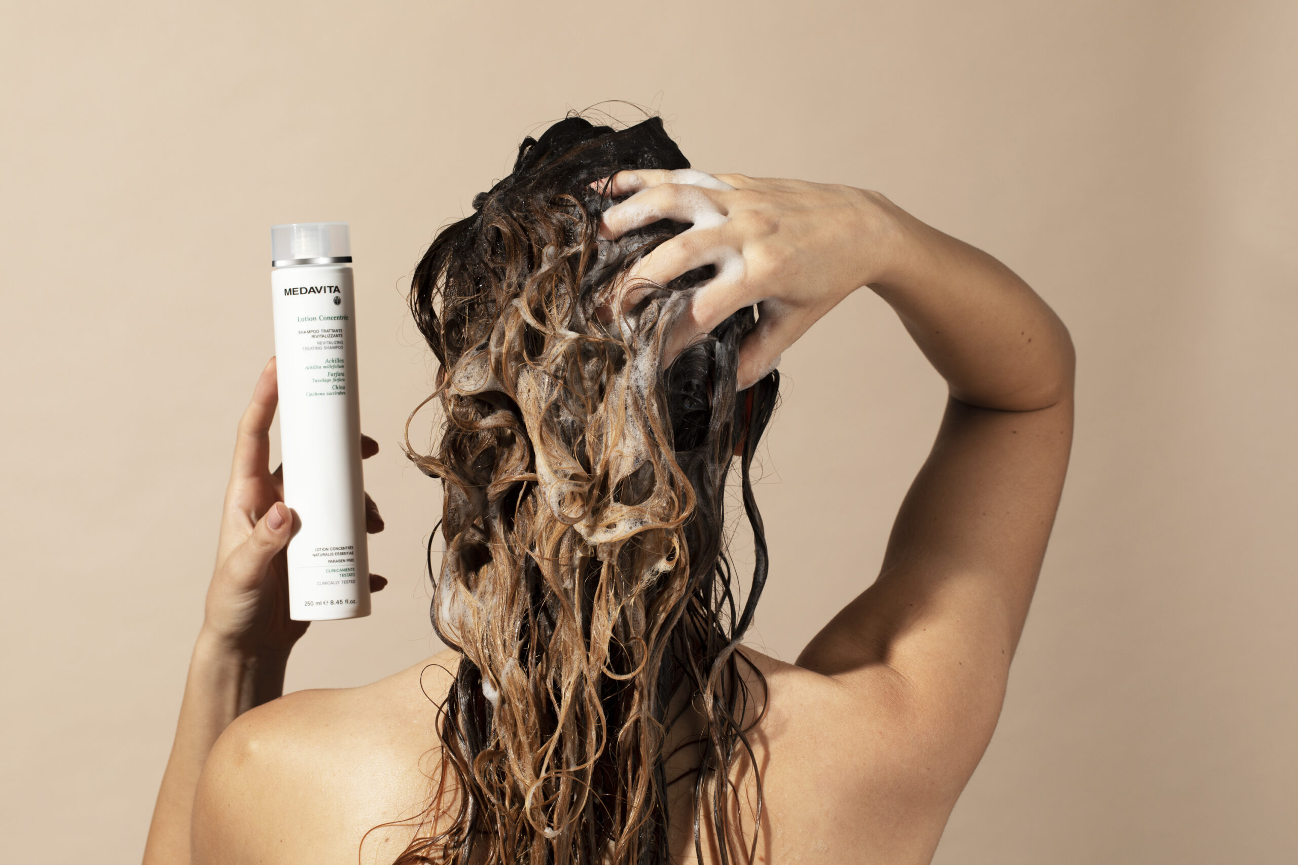 Професионални шампоани за коса: Как да изберете най-добрия за вас?